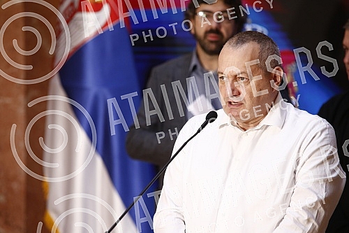 In the House of the National Assembly, a joint media conference of opposition MPs on the occasion of launching a petition for the release of arrested activists from Majdanpek.U  Domu Narodne skupstine zajednicka konferencija za medije opozicionih p