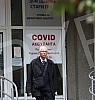 Doctor Predrag Kon leaves the covid clinic within the Stari grad Health Center.Doktor Predrag Kon izlazi iz covid ambulate u sklopu Doma zdravlja Stari grad.