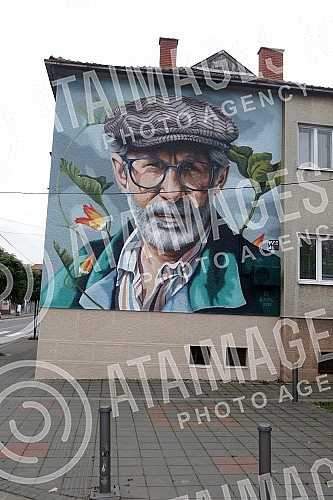 The work of the artist Marija Radosavljevic-Komarac won the competition of the Cuprija Cultural Institution for the production of a mural by the writer and academician Dragoslav Mihailovic, who was born in this city. Her conceptual solution with elem