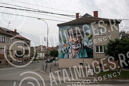 The work of the artist Marija Radosavljevic-Komarac won the competition of the Cuprija Cultural Institution for the production of a mural by the writer and academician Dragoslav Mihailovic, who was born in this city. Her conceptual solution with elem