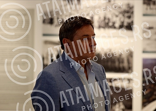 The selector of the Serbian national football team and the winner of the bronze Olympic medal at the Los Angeles Games in 1984, Dragan Stojkovic, visited the exhibition 