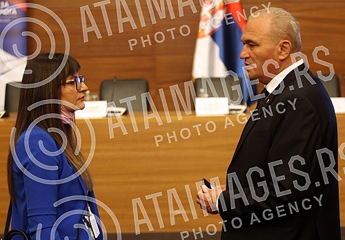 The Office for Combating Drugs of the Government of the Republic of Serbia and the Izlazak Association organized a conference entitled 