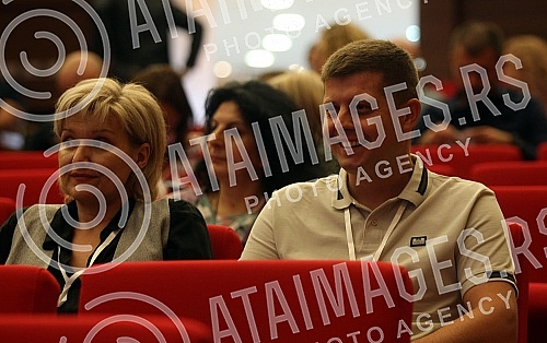 The Office for Combating Drugs of the Government of the Republic of Serbia and the Izlazak Association organized a conference entitled 