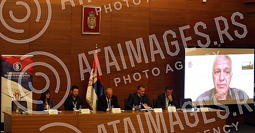 The Office for Combating Drugs of the Government of the Republic of Serbia and the Izlazak Association organized a conference entitled 