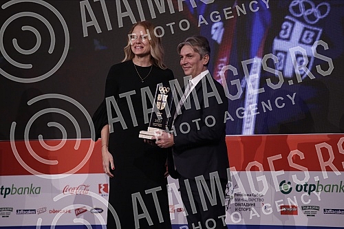 The ceremony on the occasion of the Day of the Olympic Committee of Serbia and the Election for the most successful athletes, teams and coaches of Serbia in 2021 was held in the House of the National Assembly.Svecanost povodom Dana Olimpijskog komi