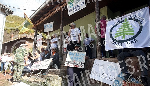 Protest in the village of Topli Do near Pirot against the construction of mini hydropower plants.Protest u selu Topli Do kod Pirota protiv izgradnje mini hidroelektrana.