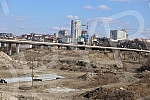 Construction of buildings in the city center, near the Gazella bridge.Izgradnja zgrada u centru grada, u blizini mosta Gazela. 