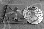 Cover and CD Nevermind, the second studio album of the American music group Nirvana, released on September 24, 1991 by Geffen Records.Omot i CD-a Nevermind, drugog studijskog albuma americke muzicke grupe Nirvana, objavljenog 24. septembra 1991. u