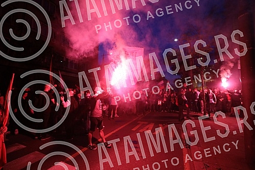 A protest was organized near the monument to Tsar Nikolai due to Serbia's vote in the United Nations General Assembly for the suspension of Russia from the UN Human Rights Council.Kod spomenika caru Nikolaju organizovan je protest zbog glasanja Srb