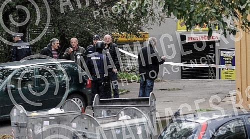 In the police action in the Belgrade suburb of arkovo, arrested two robbers.U policijskoj akciji, u beogradskom naselju Zarkovo, uhapsena su dvojica razbojnika