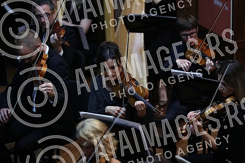 The 54th edition of the oldest and most important music festival in Serbia, BEMUS 2022, was opened with a concert by the famous Welsh bass-baritone Brin Terfel with the Virtuosi Festival Orchestra conducted by Bojan Sudjic and guest Sofija Petrovic i