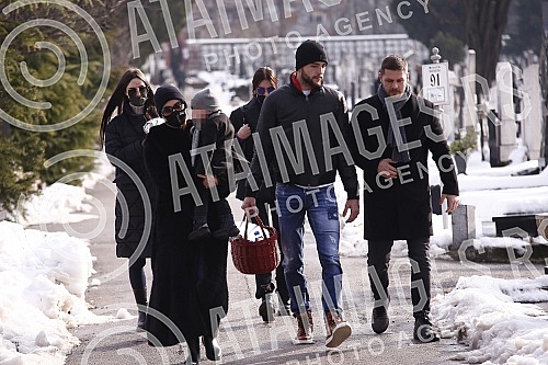 A memorial service on the occasion of the twenty-second anniversary of the death of Zeljko Raznatovic - Arkan was held at the New Cemetery.Pomen povodom dvadeset druge godisnjice od smrti Zeljka Raznatovica - Arkana odrzan je na Novom groblju.