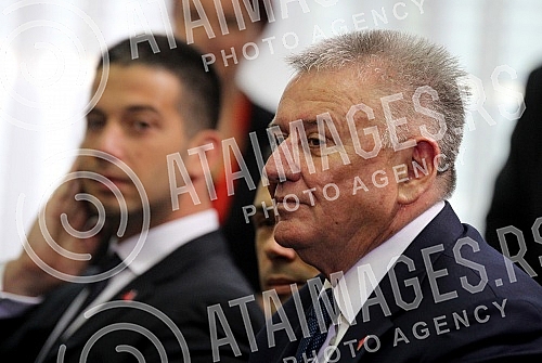 The second day of the visit of the President of China Xi Jinping's continued in the Palace of Serbia.Drugi dan posete predsednika Kine Si Djinping nastavio se svecanim docekom ispred Palate Srbija.