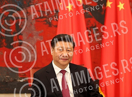 The second day of the visit of the President of China Xi Jinping's continued in the Palace of Serbia.Drugi dan posete predsednika Kine Si Djinping nastavio se svecanim docekom ispred Palate Srbija.