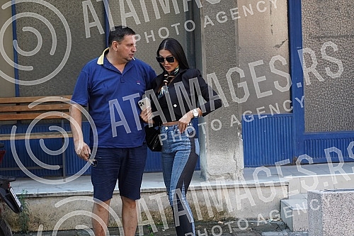 After the criminal report against Jovana Jeremic for threats, Maja Marinkovic came to the police station to give a statement.Posle krivicne prijave Jovane Jeremic zbog pretnji Maja Marinkovic je dosla u policijsku stanicu kako bi dala izjavu.