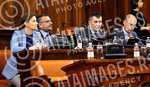 Members of the Serbian Government respond to parliamentary questions.Clanovi Vlade Srbije odgovaraju na poslanicka pitanja. 