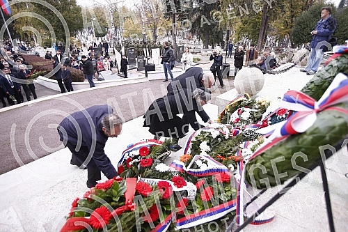 At the Memorial Ossuary of the Defenders of Belgrade in the First World War at the New Cemetery, Armistice Day in the First World War was marked.Kod Spomen-kosturnice branilaca Beograda u Prvom svetskom ratu na Novom groblju, obelezen je Dan primir