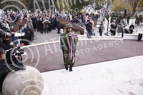 At the Memorial Ossuary of the Defenders of Belgrade in the First World War at the New Cemetery, Armistice Day in the First World War was marked.Kod Spomen-kosturnice branilaca Beograda u Prvom svetskom ratu na Novom groblju, obelezen je Dan primir