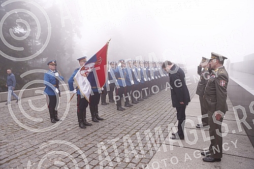 On the occasion of the commemoration of Armistice Day in the First World War, Nikola Selakovic, laid a wreath at the Monument to the Unknown Hero in Avala.Povodom obelezavanja Dana primirja u Prvom svetskom ratu Nikola Selakovic polozio je venac na