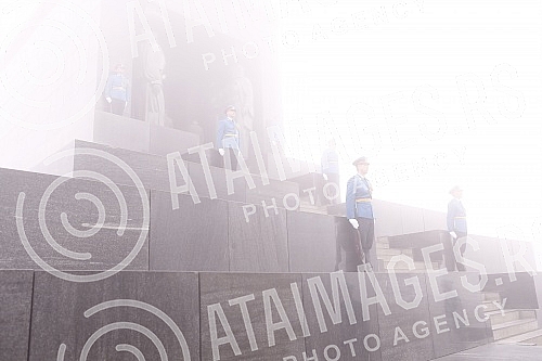 On the occasion of the commemoration of Armistice Day in the First World War, Nikola Selakovic, laid a wreath at the Monument to the Unknown Hero in Avala.Povodom obelezavanja Dana primirja u Prvom svetskom ratu Nikola Selakovic polozio je venac na