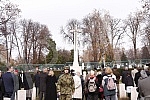 By laying wreaths at the Commonwealth Cemetery, the British Embassy in Serbia marked World War I Armistice Day, and the ceremony was led by British Ambassador Sian MacLeod. Polaganjem venaca na groblju Komonvelta, ambasada Velike Britanije u Srbiji