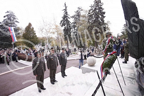 At the Memorial Ossuary of the Defenders of Belgrade in the First World War at the New Cemetery, Armistice Day in the First World War was marked.Kod Spomen-kosturnice branilaca Beograda u Prvom svetskom ratu na Novom groblju, obelezen je Dan primir