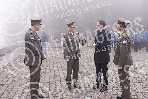 On the occasion of the commemoration of Armistice Day in the First World War, Nikola Selakovic, laid a wreath at the Monument to the Unknown Hero in Avala.Povodom obelezavanja Dana primirja u Prvom svetskom ratu Nikola Selakovic polozio je venac na