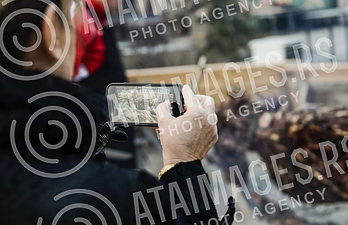 On the occasion of Orthodox New Year at Dorcol beeve was roasted.Povodom Pravoslavne Nove godine na Dorcolu je pecen vo na raznju.