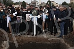 The Djokic family from Aleksinac, who were presumably killed between September 26 and 27 in the area of the village of Moravac, were seen off by relatives, neighbors, friends and priests from Goran's mother's house for eternal rest in the cemetery in