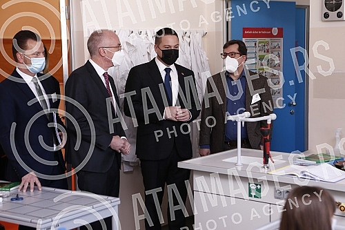  Serbian First Deputy Prime Minister and Minister of Education, Science and Technological Development Branko Ruzic and German Ambassador to Serbia Thomas Schieb visited the German school and signed an agreement on cooperation between the two governme