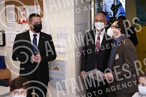  Serbian First Deputy Prime Minister and Minister of Education, Science and Technological Development Branko Ruzic and German Ambassador to Serbia Thomas Schieb visited the German school and signed an agreement on cooperation between the two governme