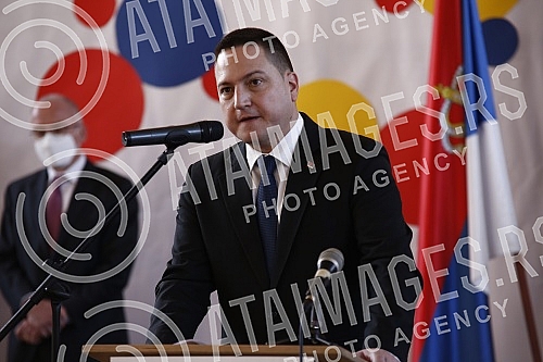  Serbian First Deputy Prime Minister and Minister of Education, Science and Technological Development Branko Ruzic and German Ambassador to Serbia Thomas Schieb visited the German school and signed an agreement on cooperation between the two governme