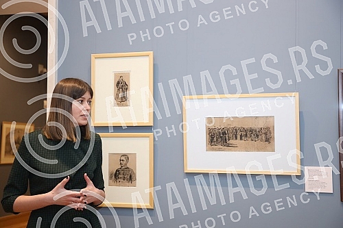 Author's guide through the latest exhibition 