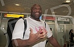 American MMA fighter Bob Sapp arrived in Belgrade tofight with Dusan Panajotovic.Americki MMA borac Bob Sap stigaou Beograd na mec sa Dusanom Panajotovicem. 