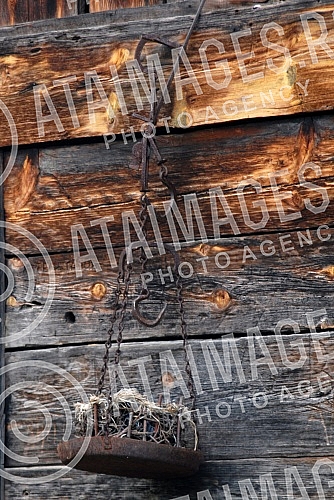 Drvengrad the movie ethno village of Mokra Gora, a village at the turn of Zlatibor and Tara, who is director Emir Kusturica built on a hill Mecavnik.Drvengrad, filmsko i etno selo izmedju Zlatibora i Tare koje je reditelj Emir Kusturica izgradio na 