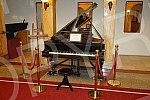 MK Gruop returned the Julius Bluthner piano from 1932 to the Ilija M. Kolarc Foundation.MK Gruop je vratila klavir Julius Bluthner iz 1932. godine u Zaduzbinu Ilije M. Kolarca.