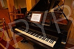 MK Gruop returned the Julius Bluthner piano from 1932 to the Ilija M. Kolarc Foundation.MK Gruop je vratila klavir Julius Bluthner iz 1932. godine u Zaduzbinu Ilije M. Kolarca.