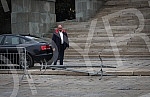The man P.B. broke the protective fence in front of the National Assembly of the Republic of Serbia with a Toyota rav 4 car, threatening 