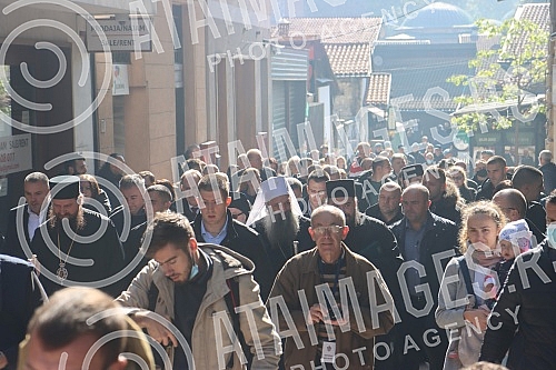 After the service in the Cathedral, His Holiness Serbian Patriarch Porfirije, accompanied by Metropolitan Hrizostom of Daborbosna, bishops, priests and numerous people, walked through the center of Sarajevo, from the Cathedral to the Old Church in Ba
