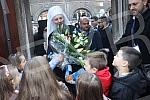 After the service in the Cathedral, His Holiness Serbian Patriarch Porfirije, accompanied by Metropolitan Hrizostom of Daborbosna, bishops, priests and numerous people, walked through the center of Sarajevo, from the Cathedral to the Old Church in Ba