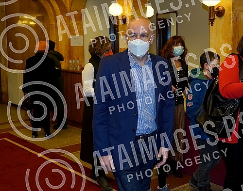 Prominent Serbian and world violinist Nemanja Radulovic and the Belgrade Philharmonic under the direction of conductor Danijel Rajskin held a concert in Kolarac.Istaknuti srpski i svetski violinista Nemanja Radulovic  i Beogradska filharmonija pod 