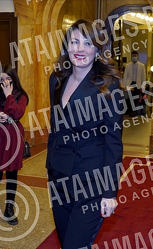 Prominent Serbian and world violinist Nemanja Radulovic and the Belgrade Philharmonic under the direction of conductor Danijel Rajskin held a concert in Kolarac.Istaknuti srpski i svetski violinista Nemanja Radulovic  i Beogradska filharmonija pod 