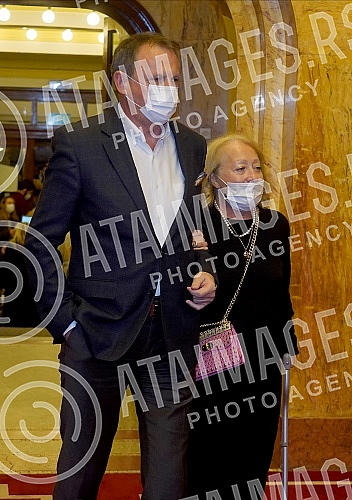 Prominent Serbian and world violinist Nemanja Radulovic and the Belgrade Philharmonic under the direction of conductor Danijel Rajskin held a concert in Kolarac.Istaknuti srpski i svetski violinista Nemanja Radulovic  i Beogradska filharmonija pod 