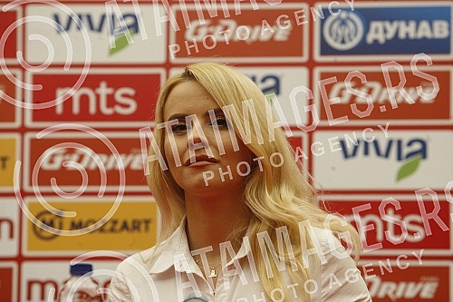 One of the most talented football players in Europe - Nemanja Motika signed a four-year contract with the Red Star, and today he was officially presented at the Media Center of the Rajko Mitic Stadium.Jedan od najtalentovanijih fudbalera u Evropi 