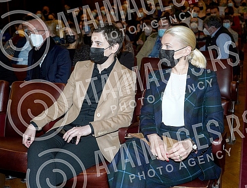 Prominent Serbian and world violinist Nemanja Radulovic and the Belgrade Philharmonic under the direction of conductor Danijel Rajskin held a concert in Kolarac.Istaknuti srpski i svetski violinista Nemanja Radulovic  i Beogradska filharmonija pod 