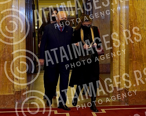 Prominent Serbian and world violinist Nemanja Radulovic and the Belgrade Philharmonic under the direction of conductor Danijel Rajskin held a concert in Kolarac.Istaknuti srpski i svetski violinista Nemanja Radulovic  i Beogradska filharmonija pod 