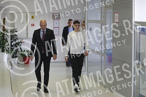 One of the most talented football players in Europe - Nemanja Motika signed a four-year contract with the Red Star, and today he was officially presented at the Media Center of the Rajko Mitic Stadium.Jedan od najtalentovanijih fudbalera u Evropi 