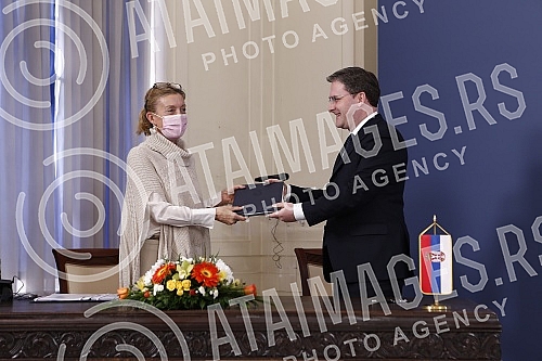 The Minister of Foreign Affairs of the Republic of Serbia, Nikola Selakovic, and the Permanent Coordinator of the United Nations in Serbia, Francoise Jacob, signed the 