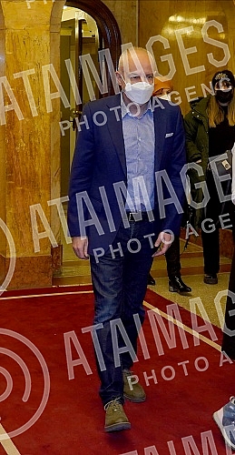 Prominent Serbian and world violinist Nemanja Radulovic and the Belgrade Philharmonic under the direction of conductor Danijel Rajskin held a concert in Kolarac.Istaknuti srpski i svetski violinista Nemanja Radulovic  i Beogradska filharmonija pod 