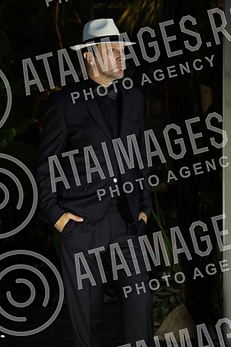 The fashion show transforming 